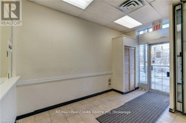 943 O'CONNOR DRIVE Toronto (O'Connor-Parkview) Ontario photo 2