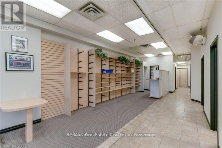 943 O'CONNOR DRIVE, Toronto (O'Connor-Parkview), Ontario, M4B2S7