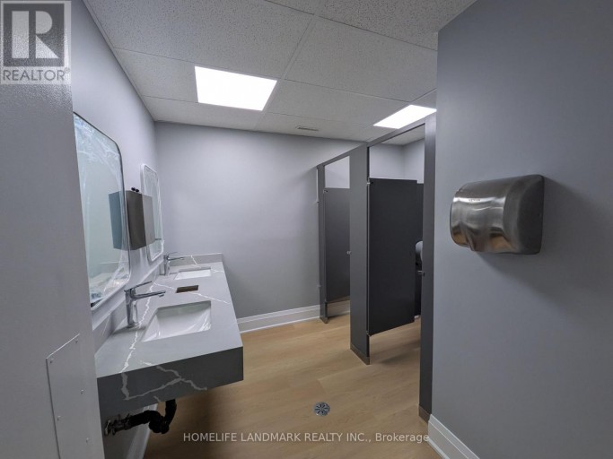 101 - 100 REXDALE BOULEVARD, Toronto (Rexdale-Kipling), Ontario, M9W1N7