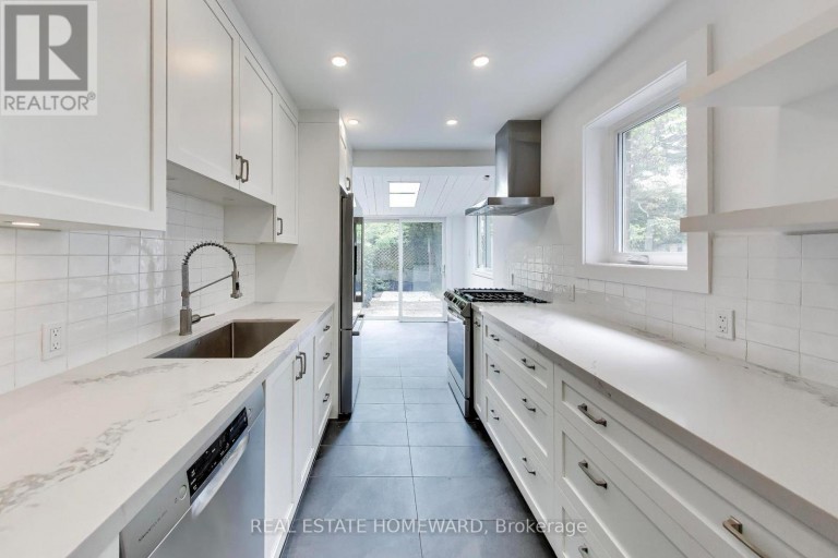 163 GLENMOUNT PARK ROAD, Toronto (East End-Danforth), Ontario, M4E2E3