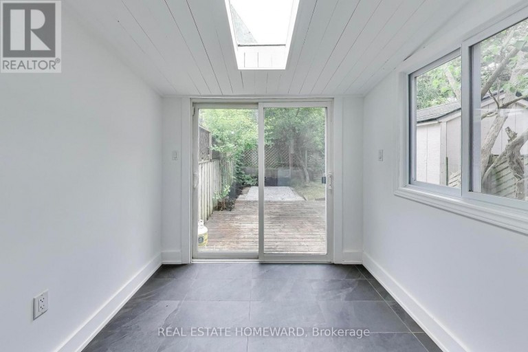 163 GLENMOUNT PARK ROAD, Toronto (East End-Danforth), Ontario, M4E2E3
