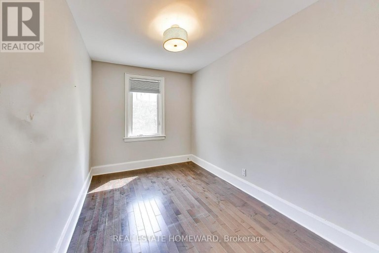 163 GLENMOUNT PARK ROAD, Toronto (East End-Danforth), Ontario, M4E2E3