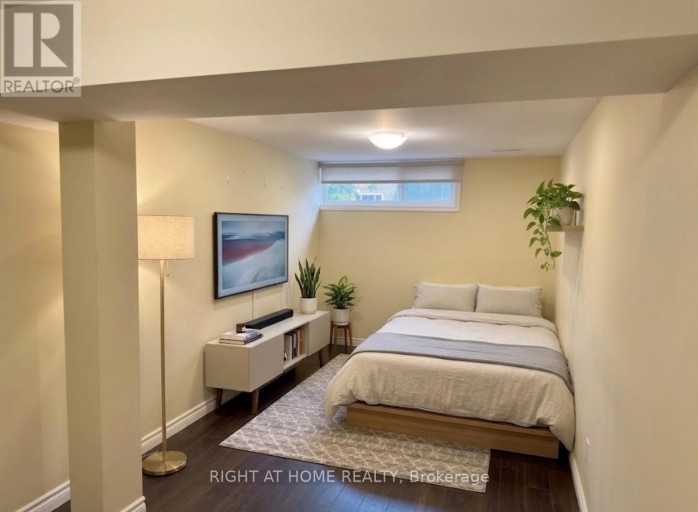 LOWER - 46 SHREWSBURY SQUARE, Toronto (Tam O'Shanter-Sullivan), Ontario, M1T1L2