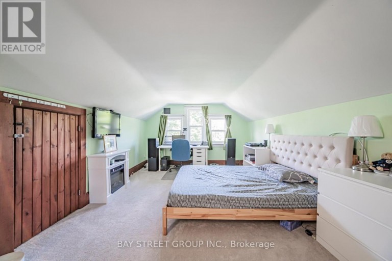7 PAVILLION STREET, Markham (Unionville), Ontario, L3R1N8