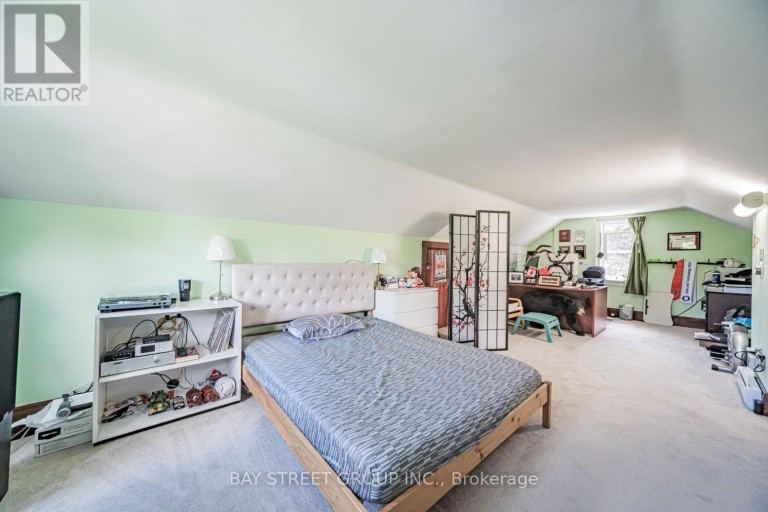 7 PAVILLION STREET, Markham (Unionville), Ontario, L3R1N8