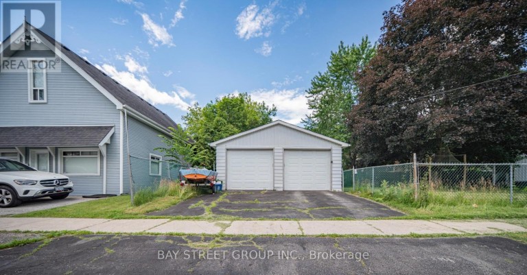 7 PAVILLION STREET, Markham (Unionville), Ontario, L3R1N8
