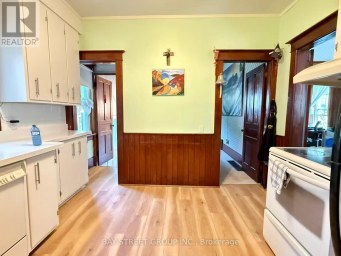 7 PAVILLION STREET Markham (Unionville) Ontario photo 3
