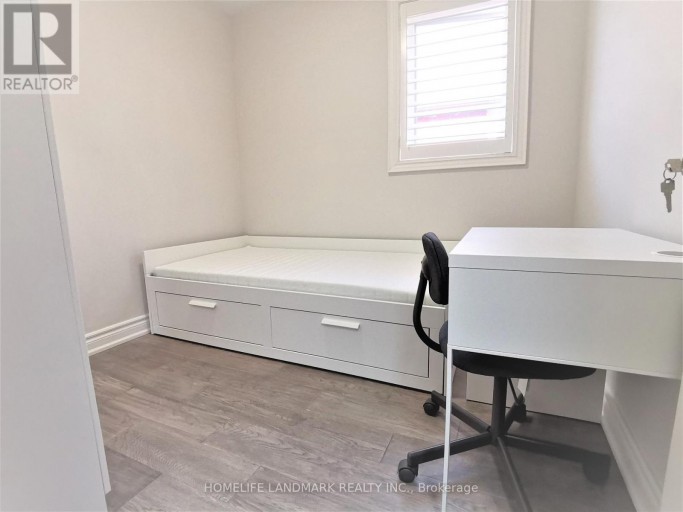 MAIN - 379 WHITMORE AVENUE, Toronto (Briar Hill-Belgravia), Ontario, M6E2N5
