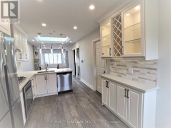 MAIN - 379 WHITMORE AVENUE Toronto (Briar Hill-Belgravia) Ontario photo 3