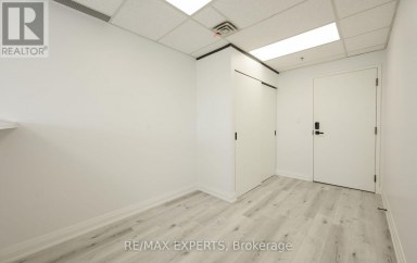 210 - 30 MARTHA STREET Caledon (Bolton West) Ontario photo 10