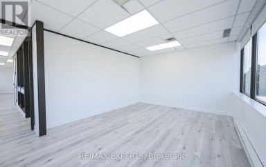 210 - 30 MARTHA STREET Caledon (Bolton West) Ontario photo 35