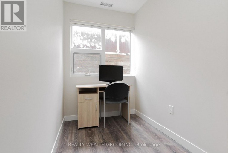 113 - 288 ALBERT STREET, Waterloo, Ontario, N2L0G9