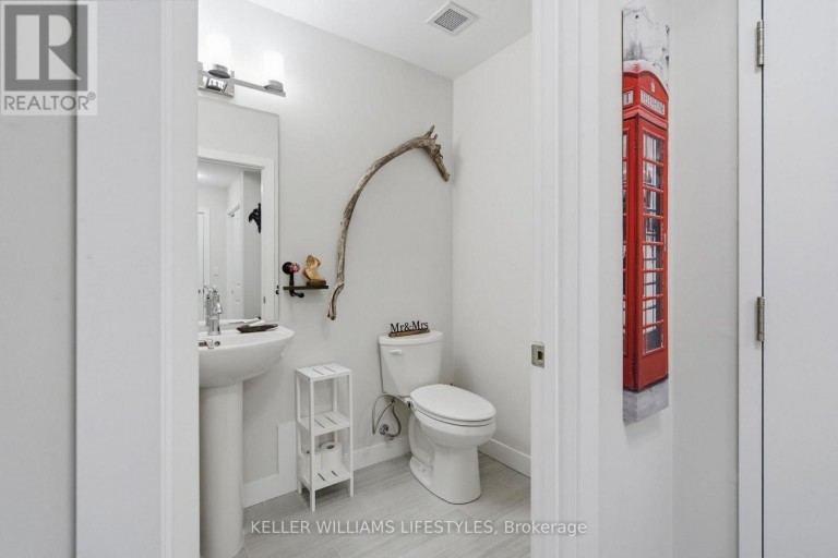 103 - 100 THE PROMENADE, Central Elgin (Port Stanley), Ontario, N5L1C5