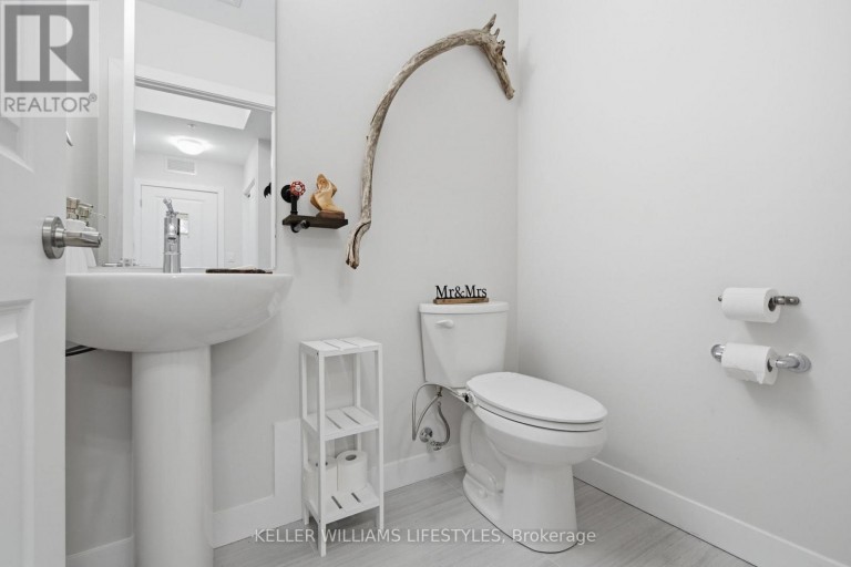 103 - 100 THE PROMENADE, Central Elgin (Port Stanley), Ontario, N5L1C5