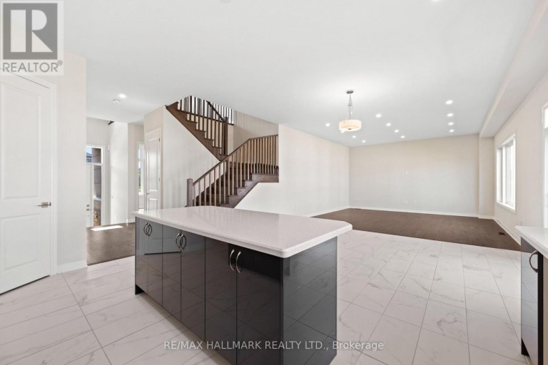 3769 SUNBANK CRESCENT, Severn (West Shore), Ontario, L3V8N2