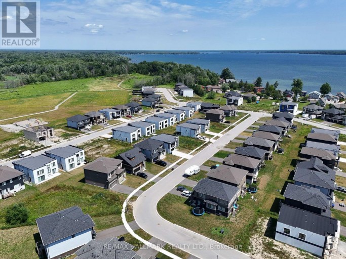 3769 SUNBANK CRESCENT, Severn (West Shore), Ontario, L3V8N2