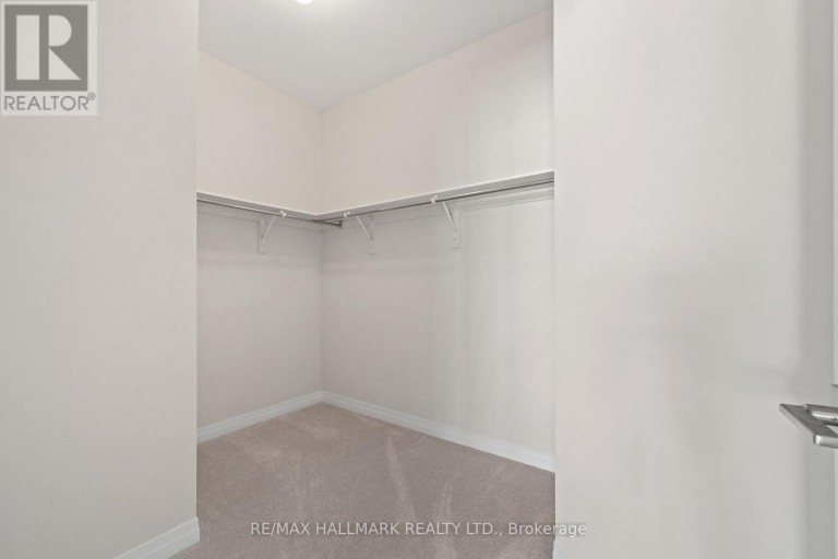 3769 SUNBANK CRESCENT, Severn (West Shore), Ontario, L3V8N2