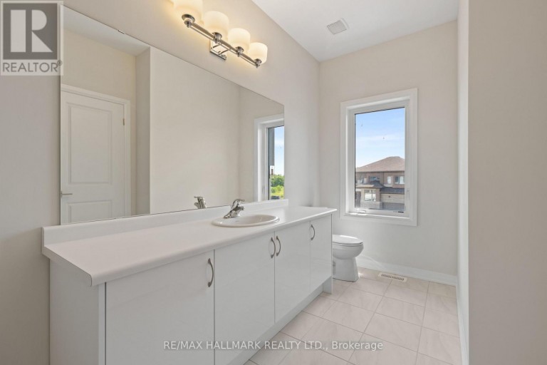 3769 SUNBANK CRESCENT, Severn (West Shore), Ontario, L3V8N2