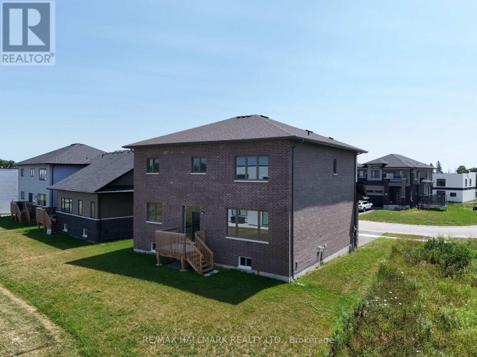3769 SUNBANK CRESCENT, Severn (West Shore), Ontario, L3V8N2