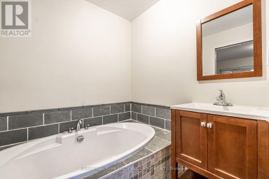 4 CLOVER COURT Kawartha Lakes Ontario photo 11