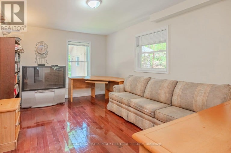 4 CLOVER COURT, Kawartha Lakes, Ontario, K0M2A0