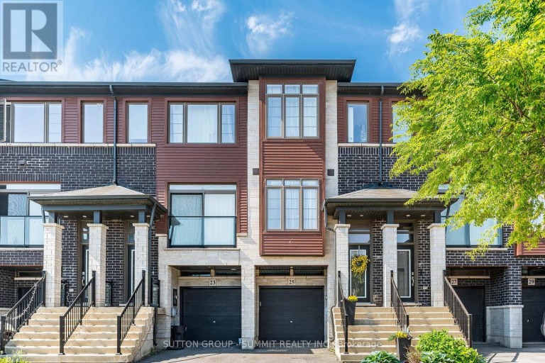 25 SOHO STREET, Hamilton (Stoney Creek Mountain), Ontario, L8J0L4