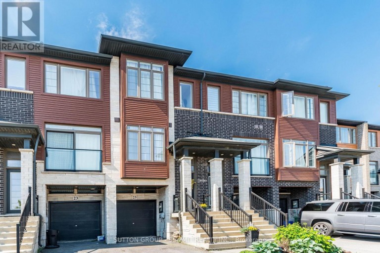 25 SOHO STREET, Hamilton (Stoney Creek Mountain), Ontario, L8J0L4
