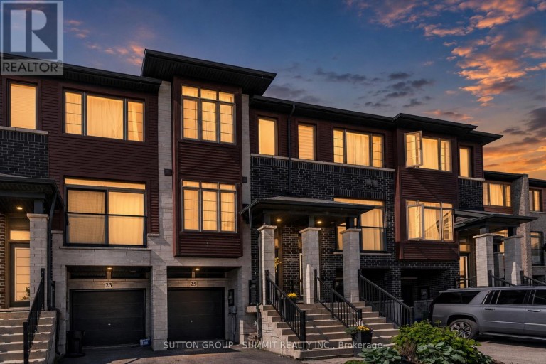 25 SOHO STREET, Hamilton (Stoney Creek Mountain), Ontario, L8J0L4
