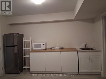 1 SYDNEY CIRCLE Vaughan (Vellore Village) Ontario photo 4