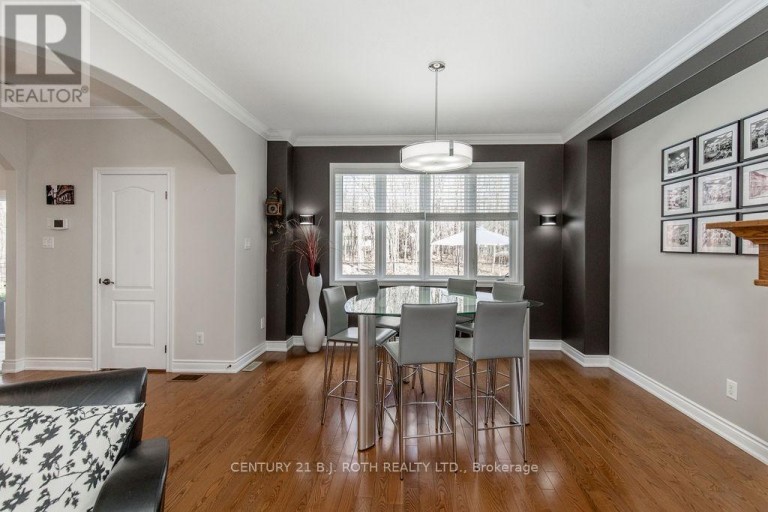 12 LLOYD COOK DRIVE E, Springwater (Snow Valley), Ontario, L0L1Y3