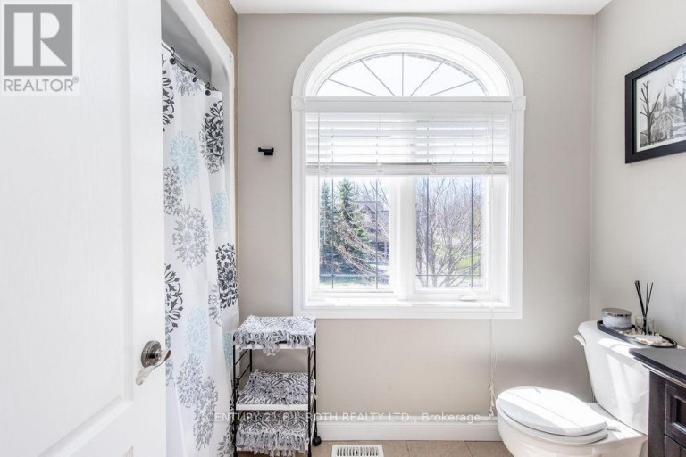 12 LLOYD COOK DRIVE E, Springwater (Snow Valley), Ontario, L0L1Y3