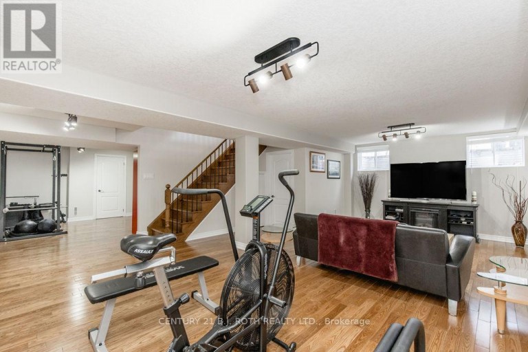 12 LLOYD COOK DRIVE E, Springwater (Snow Valley), Ontario, L0L1Y3