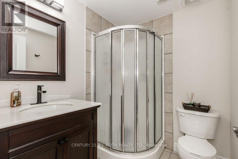 12 LLOYD COOK DRIVE E, Springwater (Snow Valley), Ontario, L0L1Y3