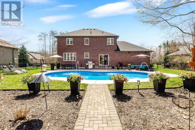 12 LLOYD COOK DRIVE E, Springwater (Snow Valley), Ontario, L0L1Y3