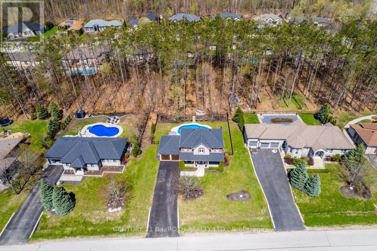 12 LLOYD COOK DRIVE E, Springwater (Snow Valley), Ontario, L0L1Y3