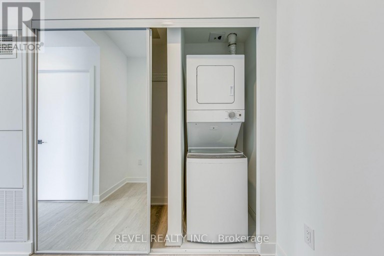 1107 - 2782 BARTON STREET E, Hamilton (Riverdale), Ontario, L8E0L3