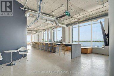1314-1324 - 130 QUEENS QUAY E Toronto (Waterfront Communities) Ontario photo 2