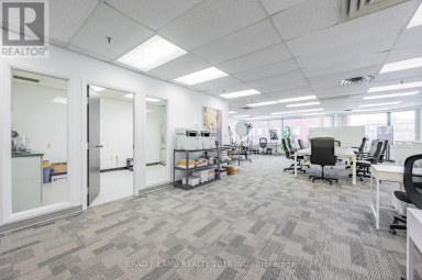 5-201 - 2600 SKYMARK AVENUE Mississauga (Airport Corporate) Ontario photo 10