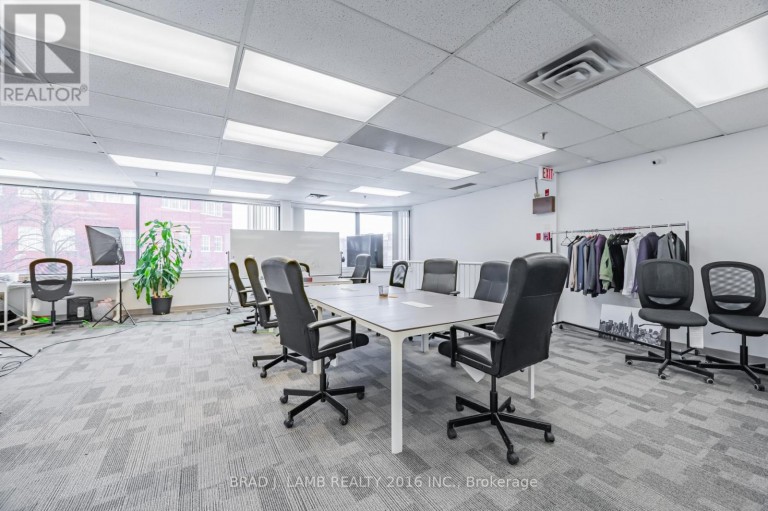 5-201 - 2600 SKYMARK AVENUE, Mississauga (Airport Corporate), Ontario, L4W5B2