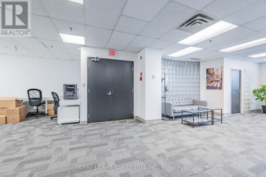5-201 - 2600 SKYMARK AVENUE Mississauga (Airport Corporate) Ontario photo 4