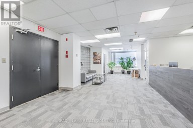 5-201 - 2600 SKYMARK AVENUE Mississauga (Airport Corporate) Ontario photo 6