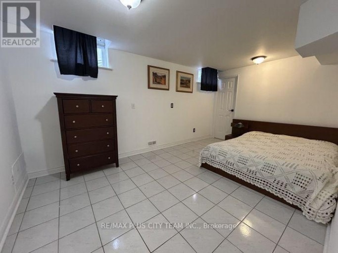 BSMT - 45 JIMSTON DRIVE, Markham (Milliken Mills East), Ontario, L3R6R7