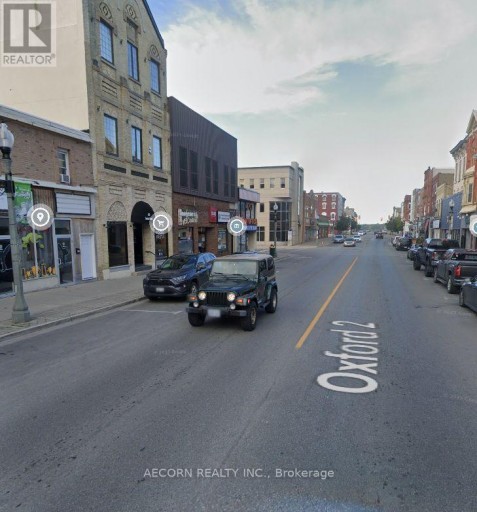422 DUNDAS STREET, Woodstock (Woodstock - North), Ontario, N4S1C1