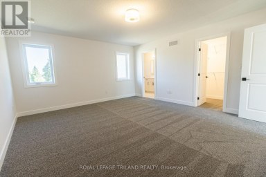 18 HAWKS GATE Central Elgin Ontario photo 12