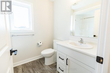 18 HAWKS GATE Central Elgin Ontario photo 19