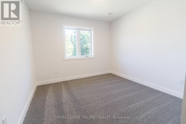 18 HAWKS GATE Central Elgin Ontario photo 21