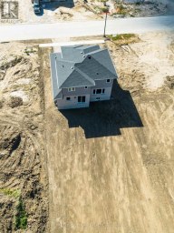 18 HAWKS GATE Central Elgin Ontario photo 24