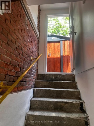 137B CHATHAM AVENUE, Toronto (Blake-Jones), Ontario, M4J1K8
