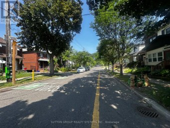 137B CHATHAM AVENUE Toronto (Blake-Jones) Ontario photo 18