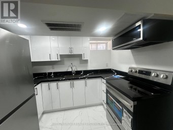 137B CHATHAM AVENUE Toronto (Blake-Jones) Ontario photo 2